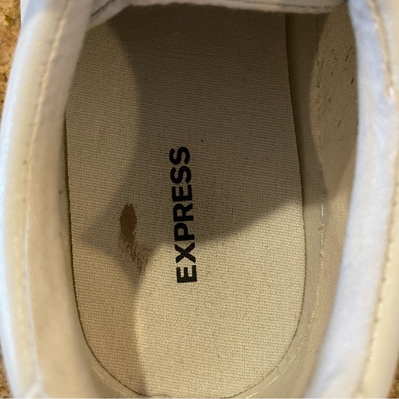 Express Shoes Mens Comfort Sneakers White Faux Leather Lace Up Low Top Size 9.5 - Picture 11 of 12